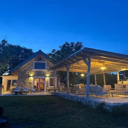 Ermenes 2 - The Vineyard Retreat With Panoramic Views On Balaton Holiday home *