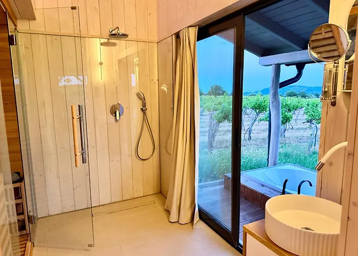 Ermenes 2 - The Vineyard Retreat With Panoramic Views On Balaton בית נופש