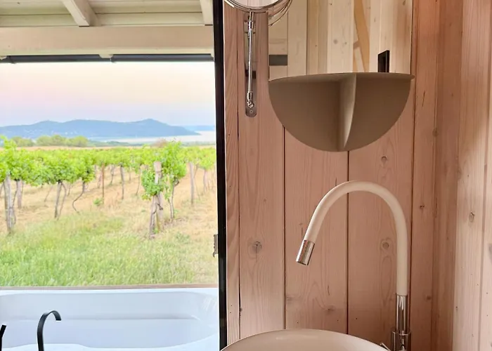 בית נופש Ermenes 2 - The Vineyard Retreat With Panoramic Views On Balaton *