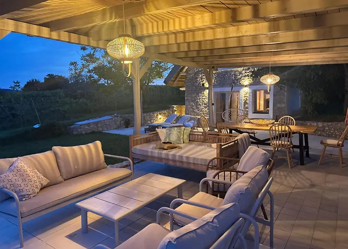 Ermenes 2 - The Vineyard Retreat With Panoramic Views On Balaton *